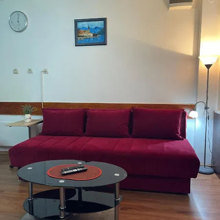 Apartment B & G